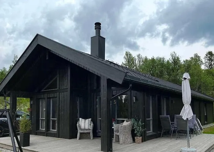 Family With Jotunheim Mountain Views *