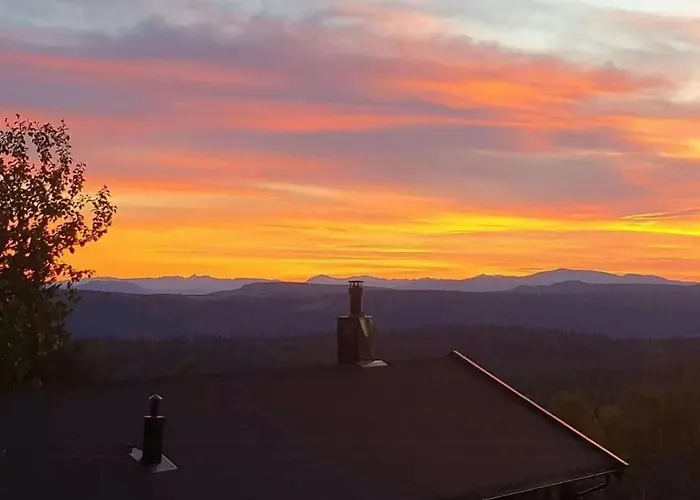 Family With Jotunheim Mountain Views Semesterbostad